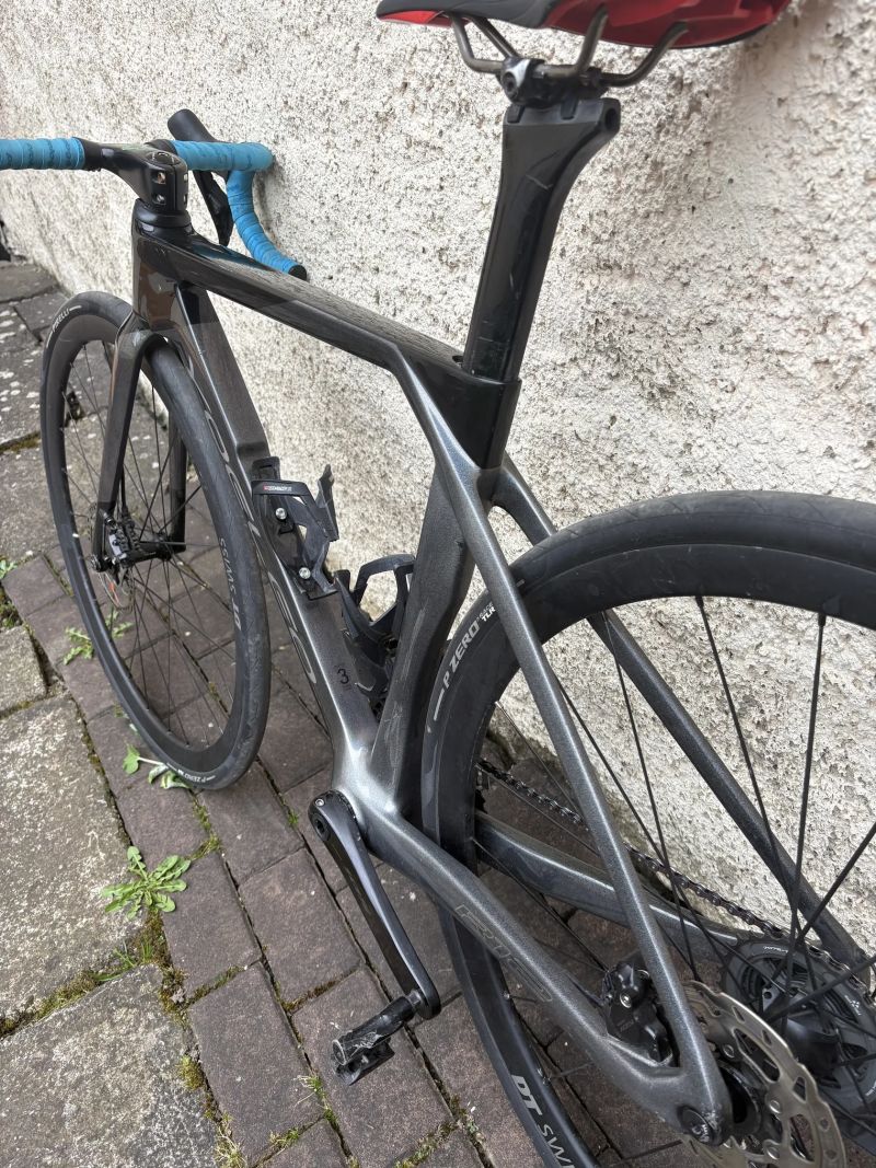 Prodám karbonovou rámovou sadu YOEL R12 ve velikosti 47 cm (XS)