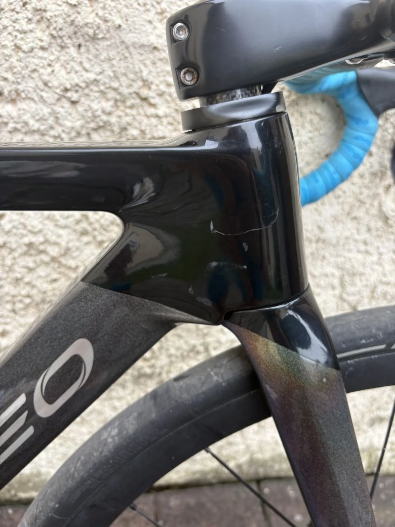 Prodám karbonovou rámovou sadu YOEL R12 ve velikosti 47 cm (XS)