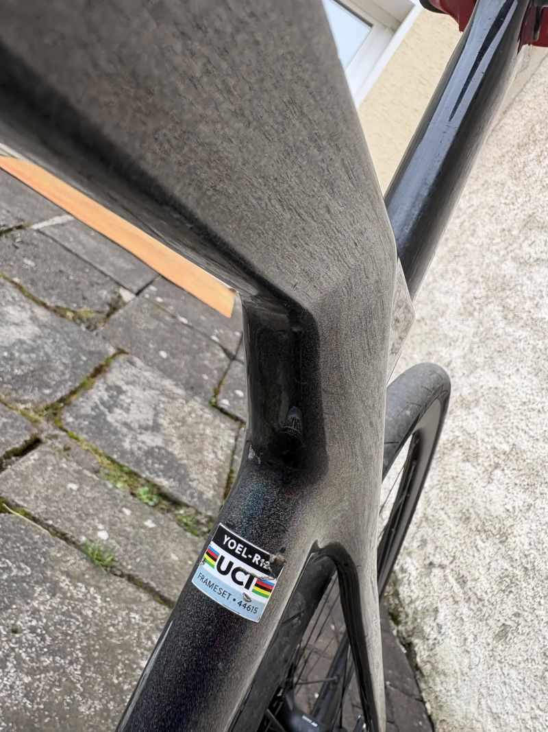 Prodám karbonovou rámovou sadu YOEL R12 ve velikosti 47 cm (XS)