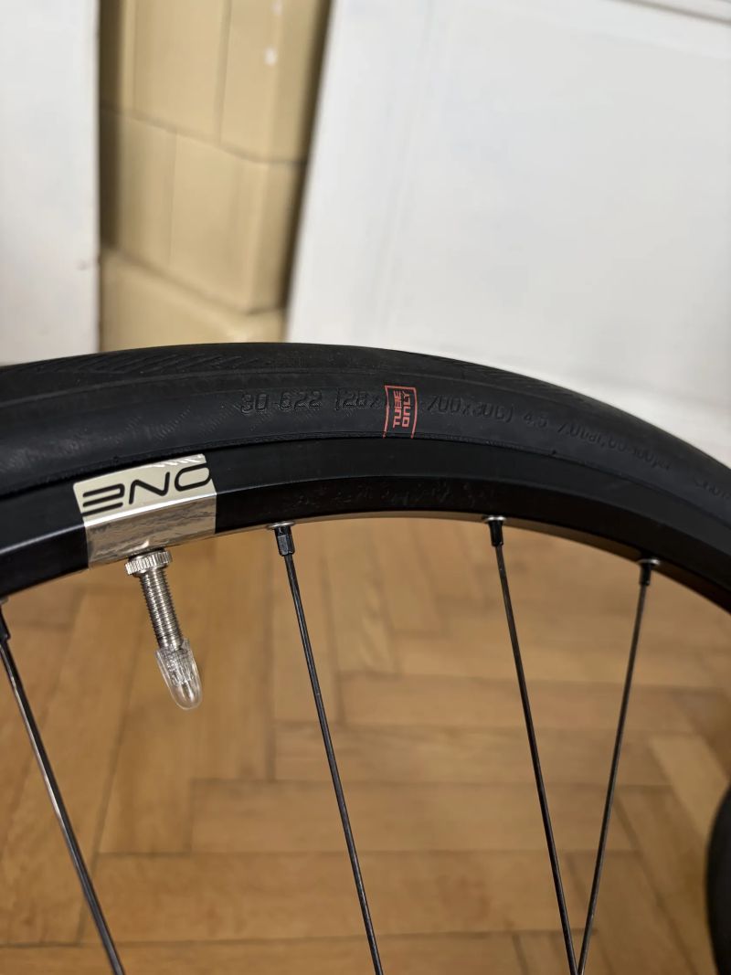 Zapletena kola One1 s plasti Schwalbe One Performance
