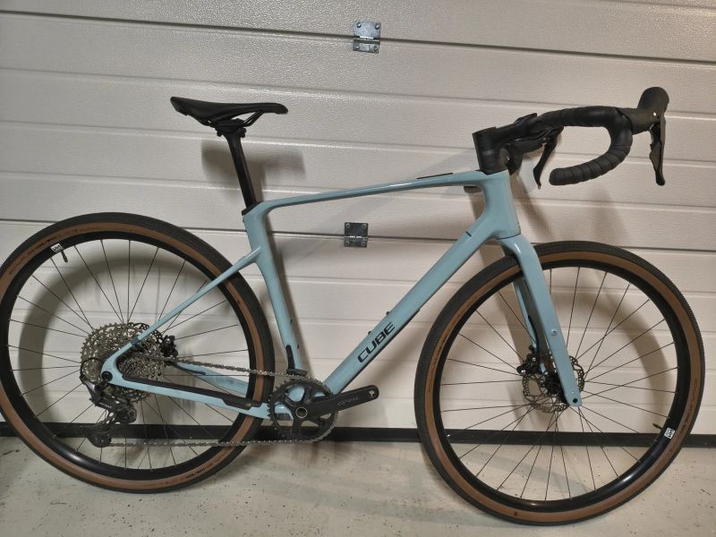 Cube Nuroad carbon GRX 1x12