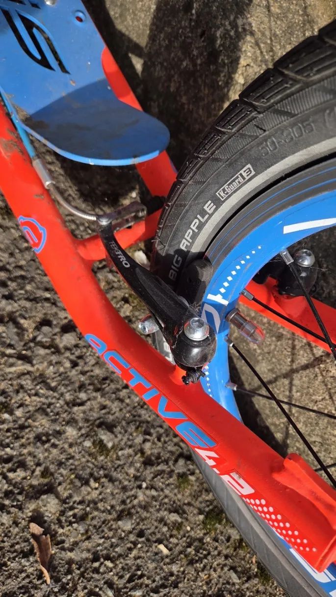 Koloběžka CRUSSIS ACTIVE 4.2 – málo používaná