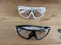 Nové fotochromatické cyklistické brýle značky SCVCN