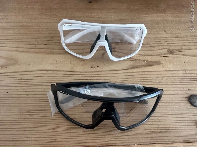 Nové fotochromatické cyklistické brýle značky SCVCN