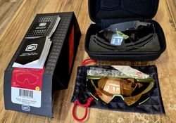 Nové brýle 100% Racetrap brýle Matte Metallic Viperidae/Bronze Multilayer Mirror Lens