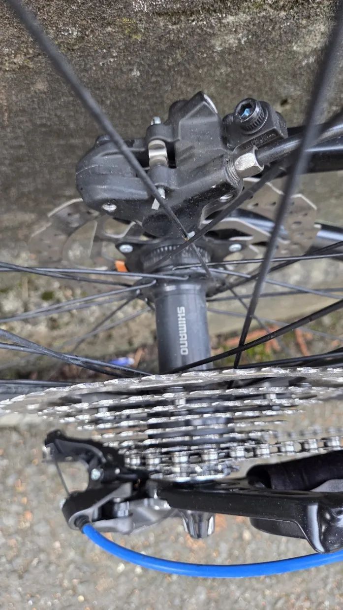 Juniorské kolo MAXBIKE 26" Černo/MODRÉ – Deore, vzduchová vidlice, 11–46 kazeta