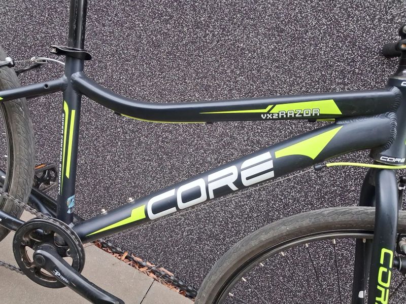 Core Razor WX2 26"+ helma Specialized zdarma