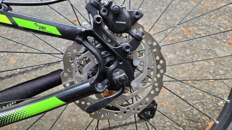 Juniorské kolo MAXBIKE 26" Černo/ZELENÉ – Deore, vzduchová vidlice, 11–46 kazeta