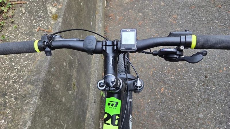 Juniorské kolo MAXBIKE 26" Černo/ZELENÉ – Deore, vzduchová vidlice, 11–46 kazeta