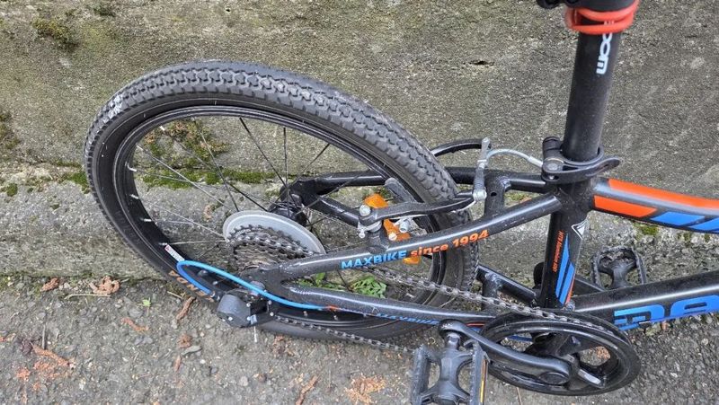 Dětské kolo MAXBIKE 20" – ČERNO/MODRÉ, lehké hliníkové, 7 rychlostí