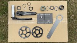 Race Face Turbine 170 + střed Hope + 2x převodník