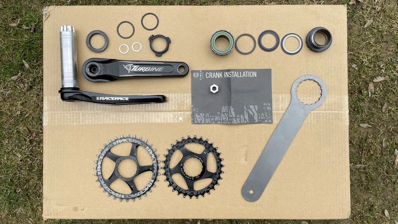 Race Face Turbine 170 + střed Hope + 2x převodník