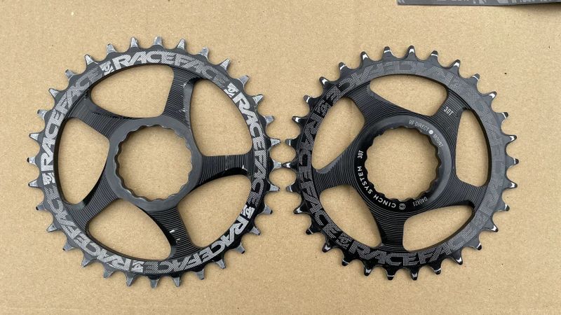 Race Face Turbine 170 + střed Hope + 2x převodník