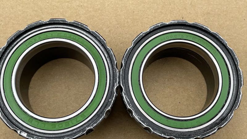 Race Face Turbine 170 + střed Hope + 2x převodník