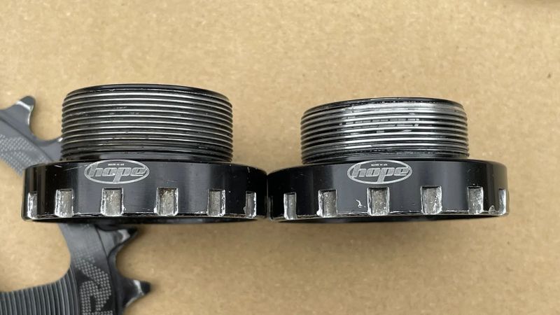 Race Face Turbine 170 + střed Hope + 2x převodník