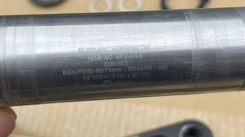 Race Face Turbine 170 + střed Hope + 2x převodník