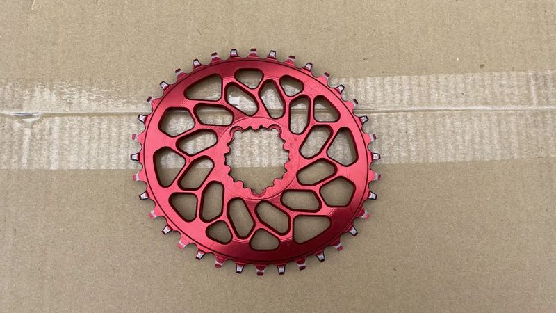 Absolute Black ovál CX 36z