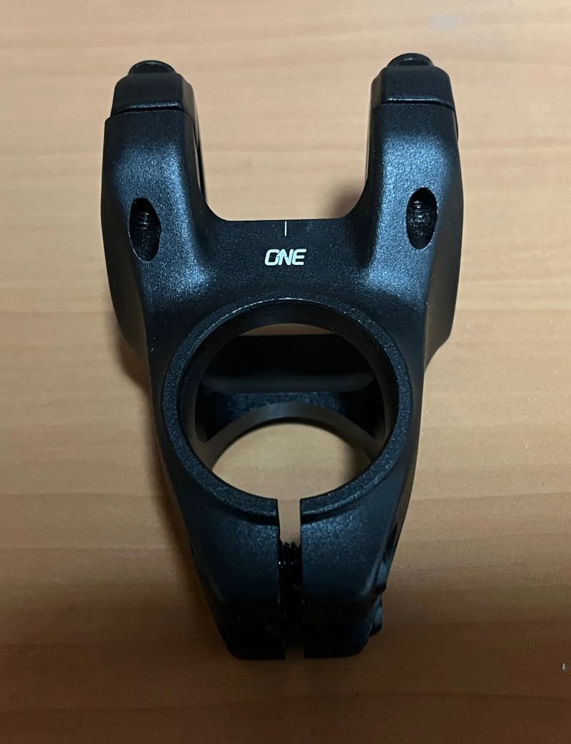 Řídítka a představec OneUp - nové