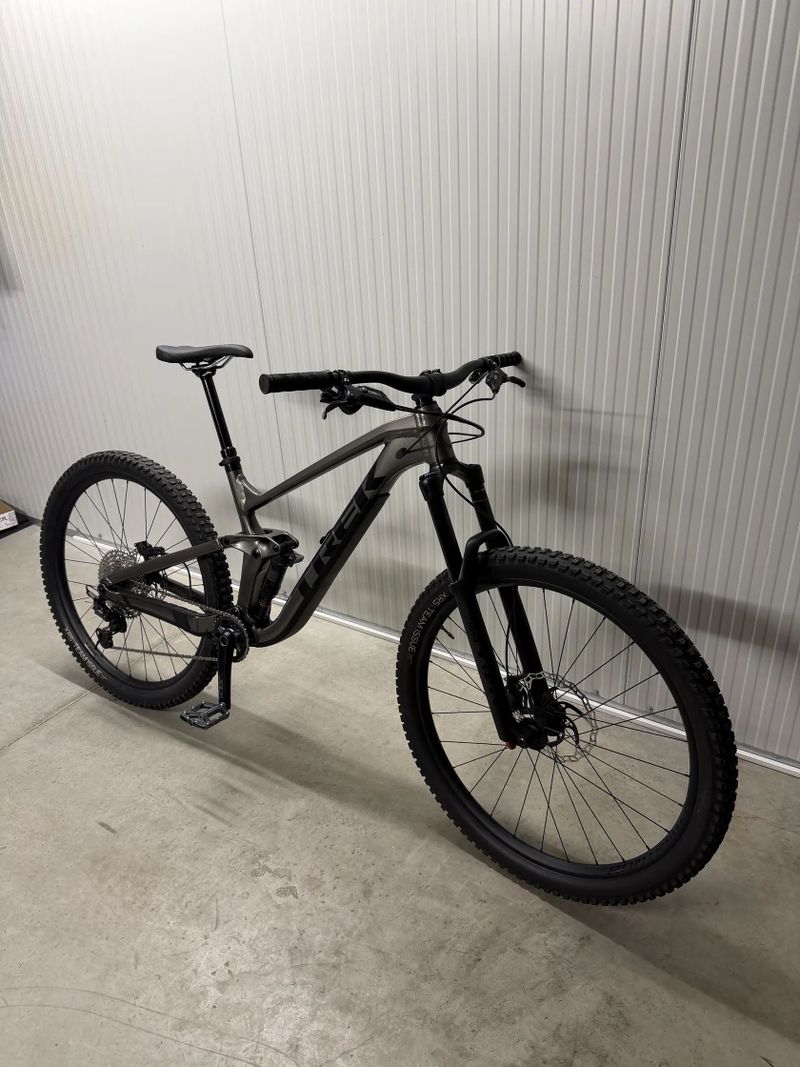 Trek Slash 7