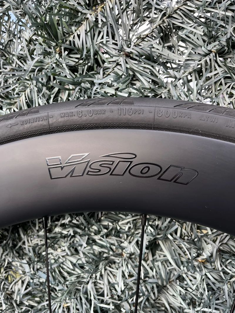 Karbonová kola Vision SC60 i23, set