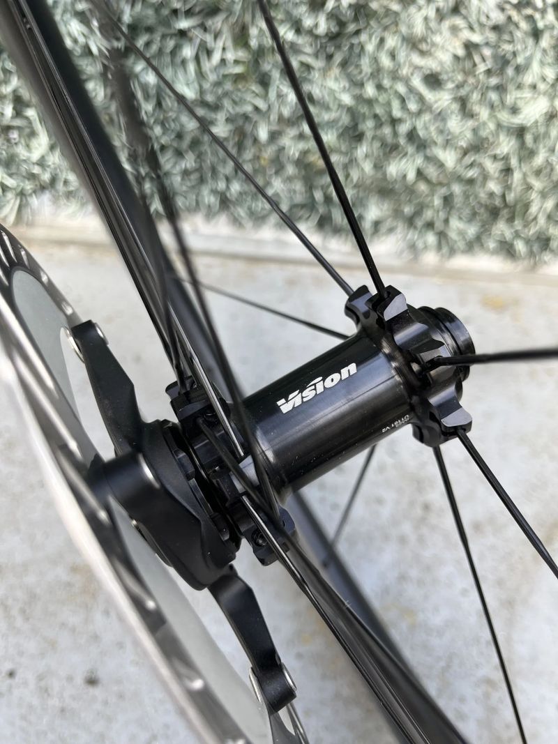 Karbonová kola Vision SC60 i23, set