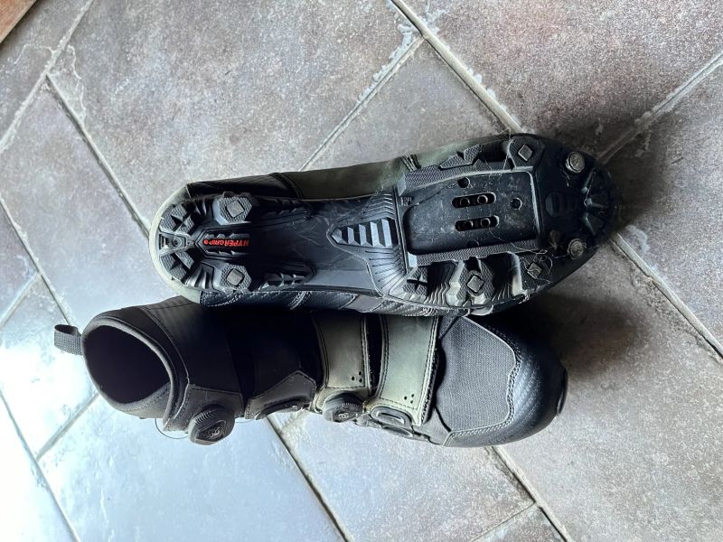 Prodam trety Lake vel.45