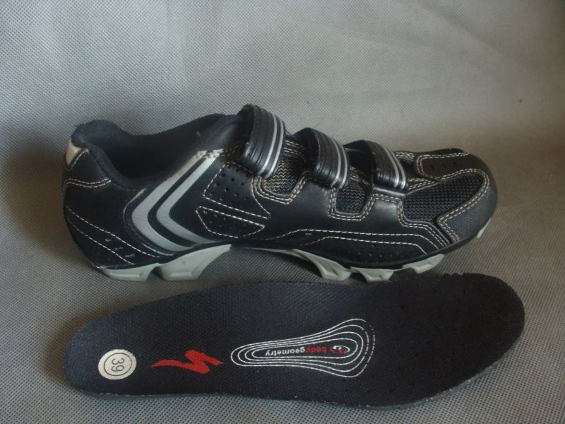 Cyklistické tretry kros, gravel, MTB Specialized vel. 39