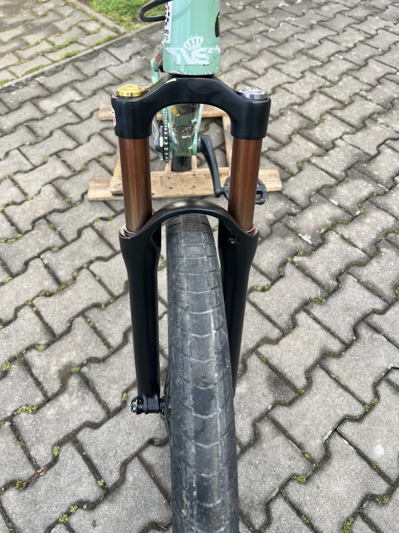 Slopestyle kolo Canyon Stitched 720 pro