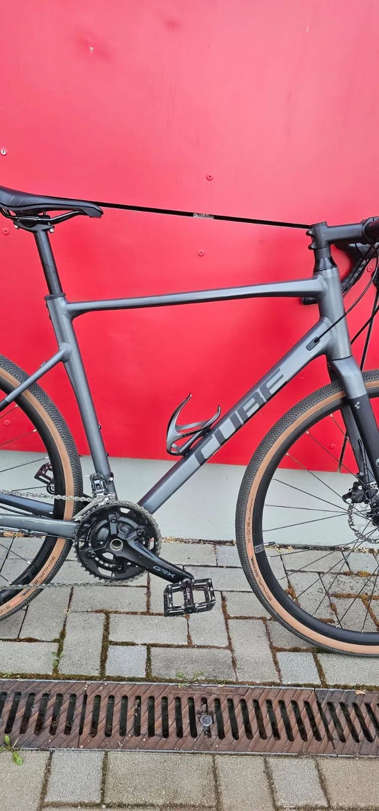 Cube Nuroad race Grau