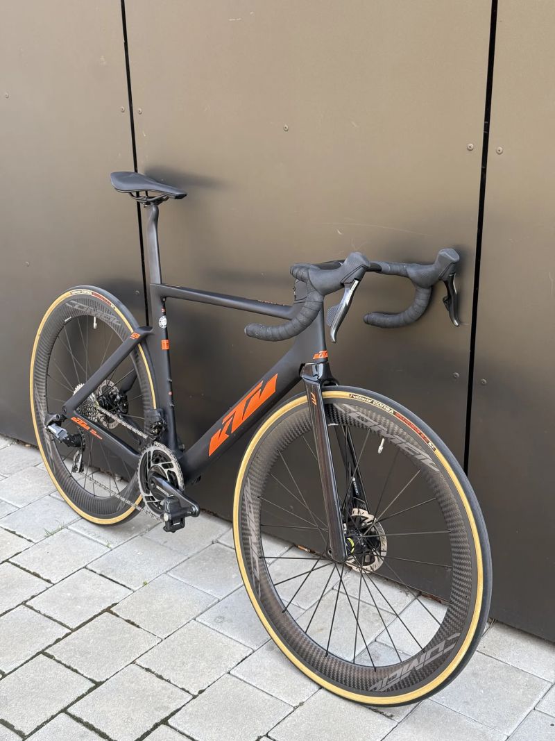 KTM Revelator Lisse Sonic