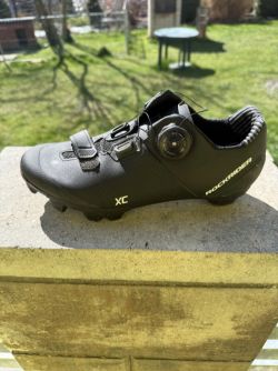 MTB tretry Rockrider XC vel. 40