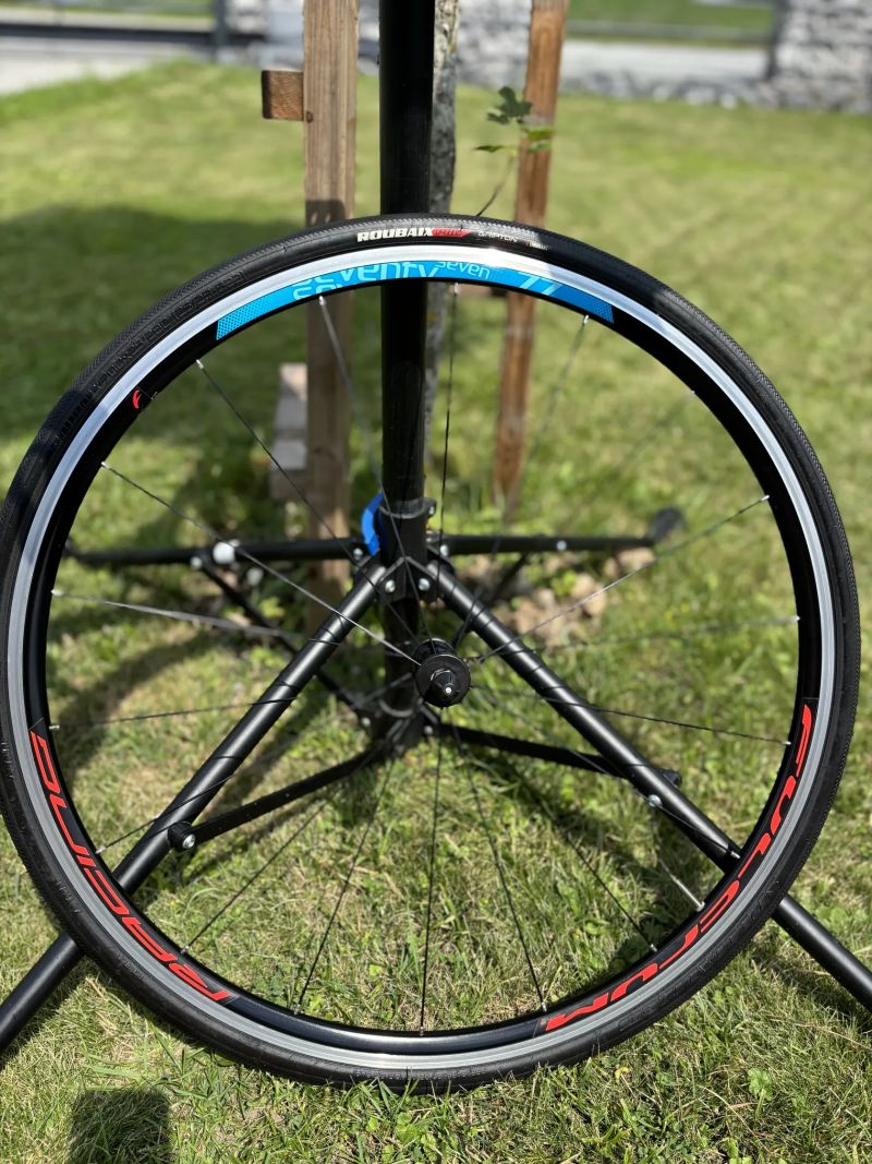 Silniční Cube Axial W dětské/ dámské /rám vel.47 