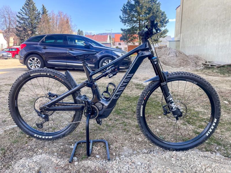 Canyon Spectral:ON CF 8 (M) – S novou 900Wh baterií!