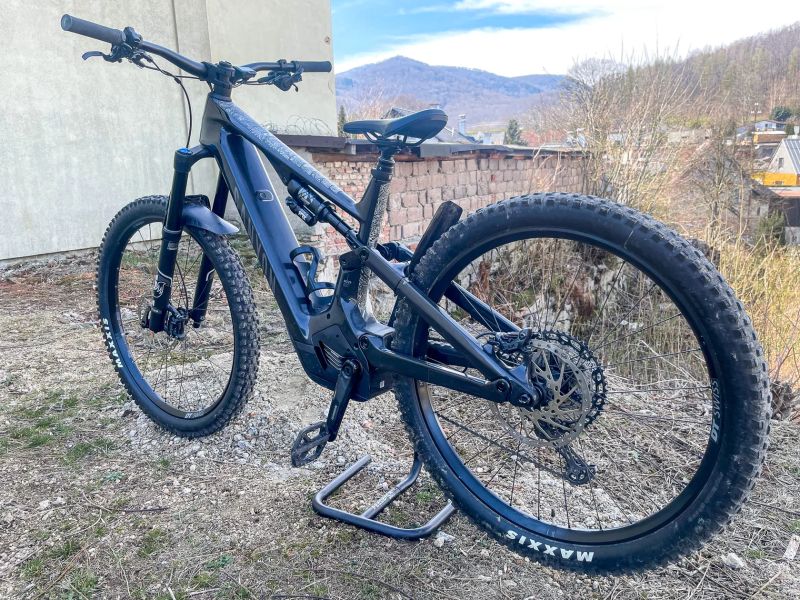 Canyon Spectral:ON CF 8 (M) – S novou 900Wh baterií!