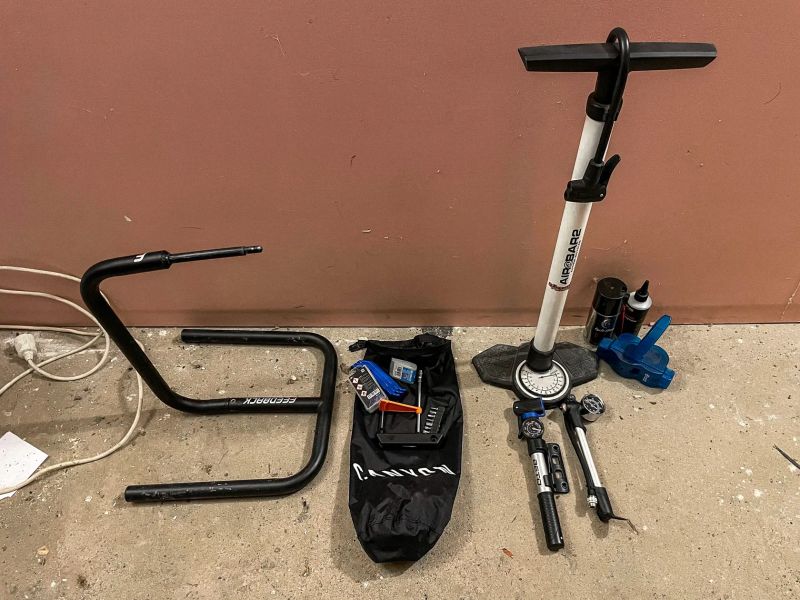 Canyon Spectral:ON CF 8 (M) – S novou 900Wh baterií!