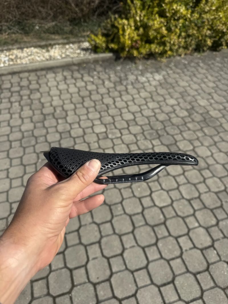 Sedlo Carbonix AERO 1