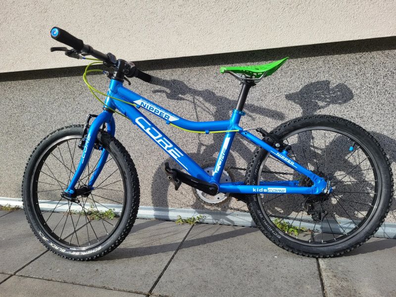 Prodám dětské kolo Core Nipper 20; 1x6 převodů; karbon