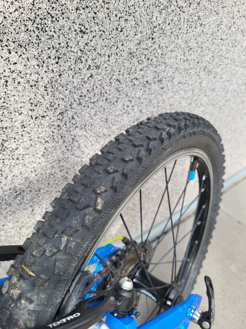 Prodám dětské kolo Core Nipper 20; 1x6 převodů; karbon