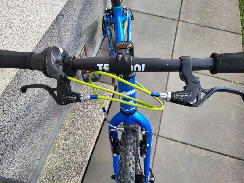 Prodám dětské kolo Core Nipper 20; 1x6 převodů; karbon