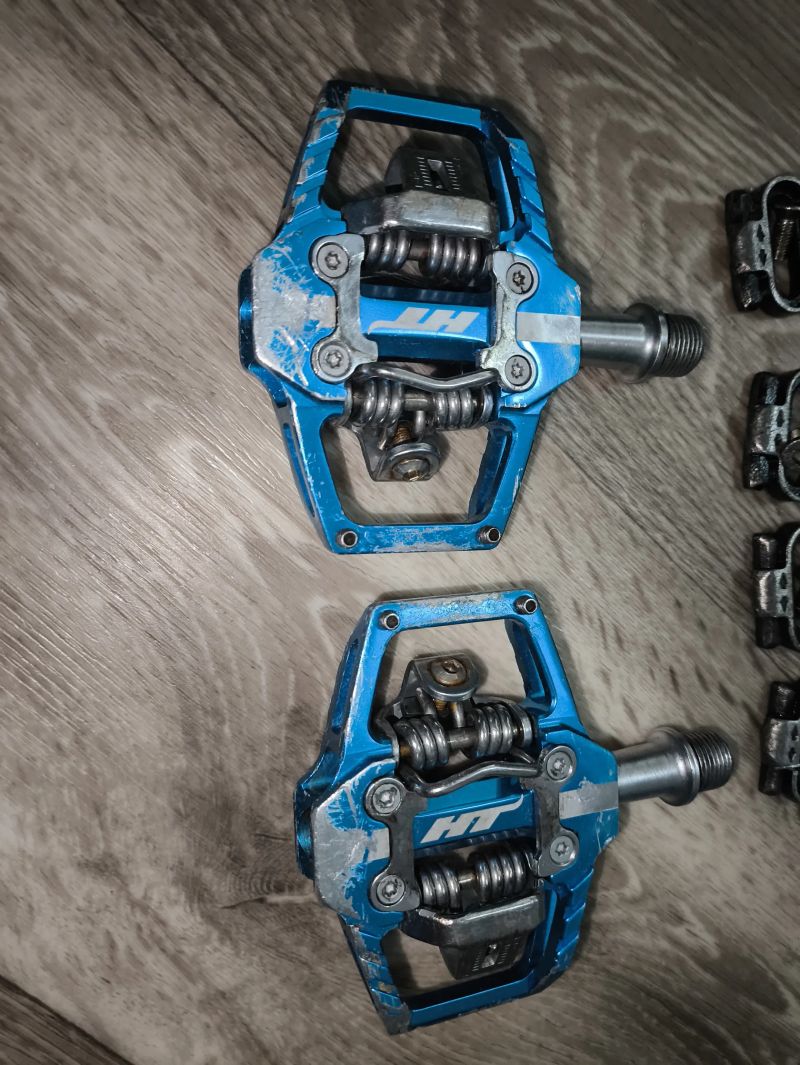 Pedály HT T1 modré