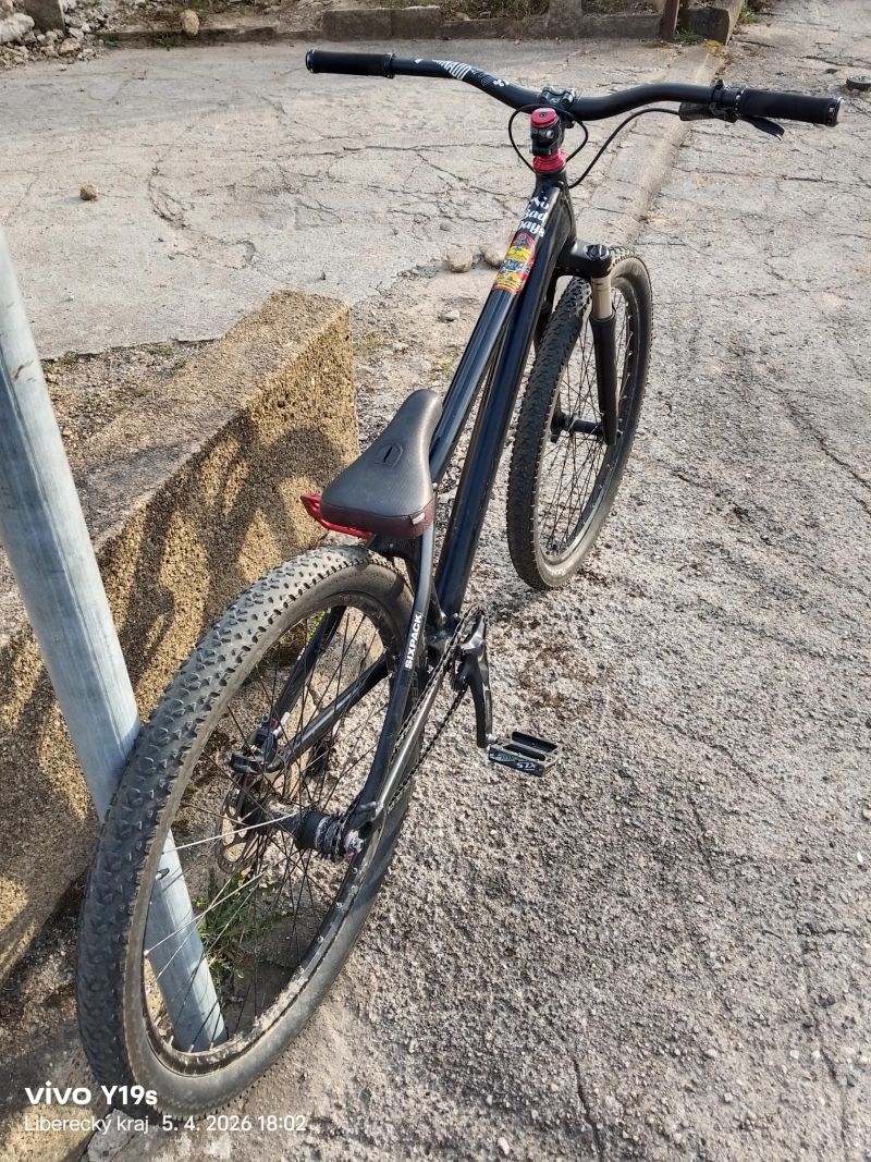 Dirtové kolo Commencal