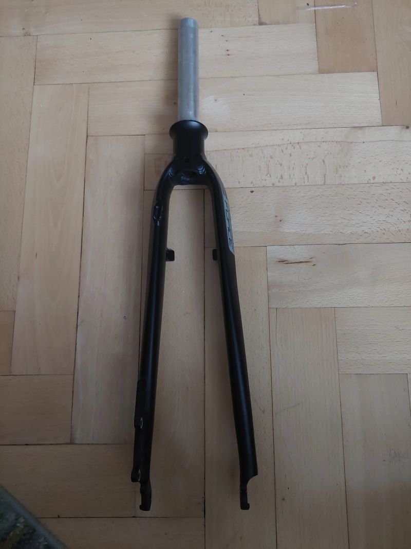 Treková vidlice Force Cross 28"