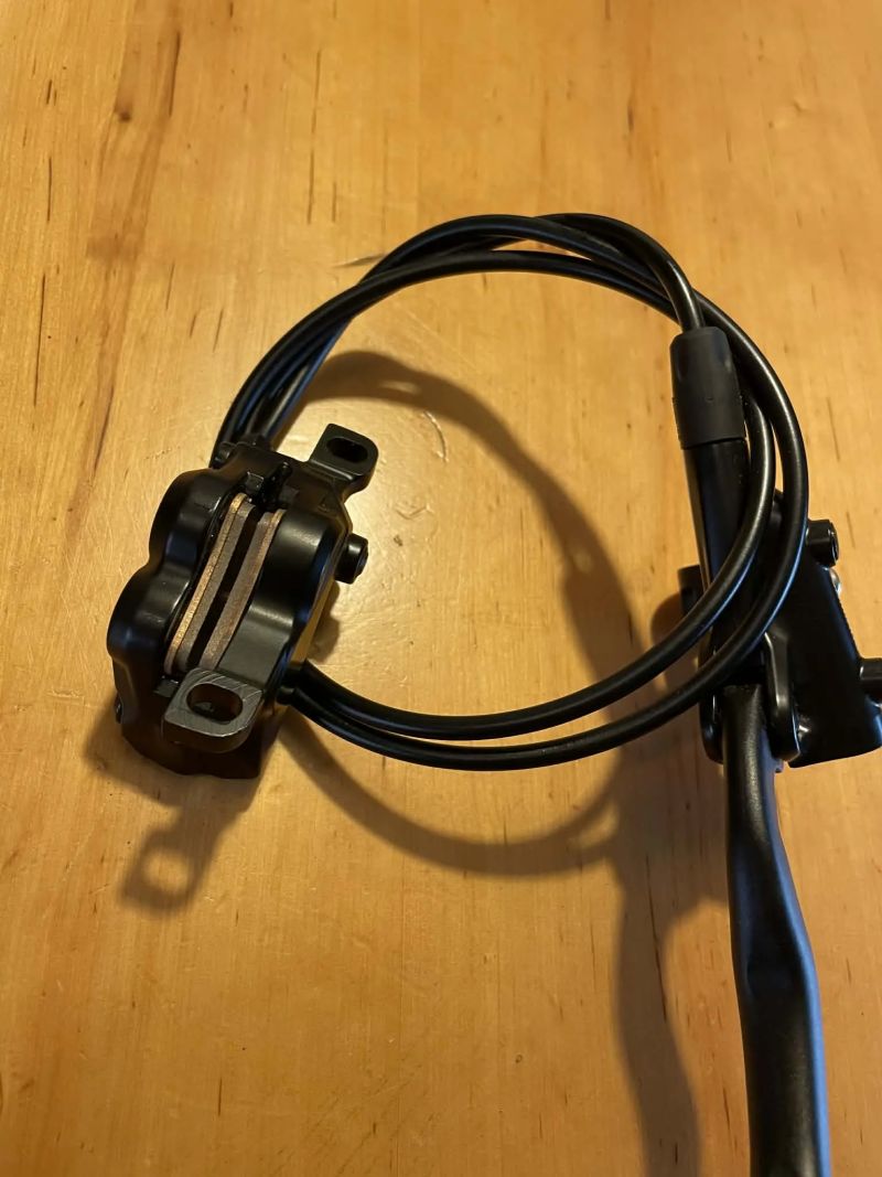 Nové čtyřpístové brzdy Shimano m4100 mt420 + origo sintrované destičky