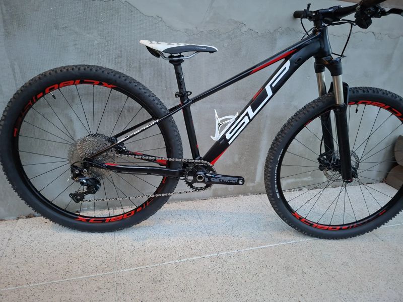 Superior Team 27 Issue 27,5/XS - Top stav