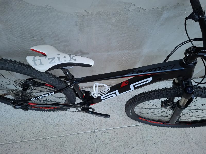 Superior Team 27 Issue 27,5/XS - Top stav