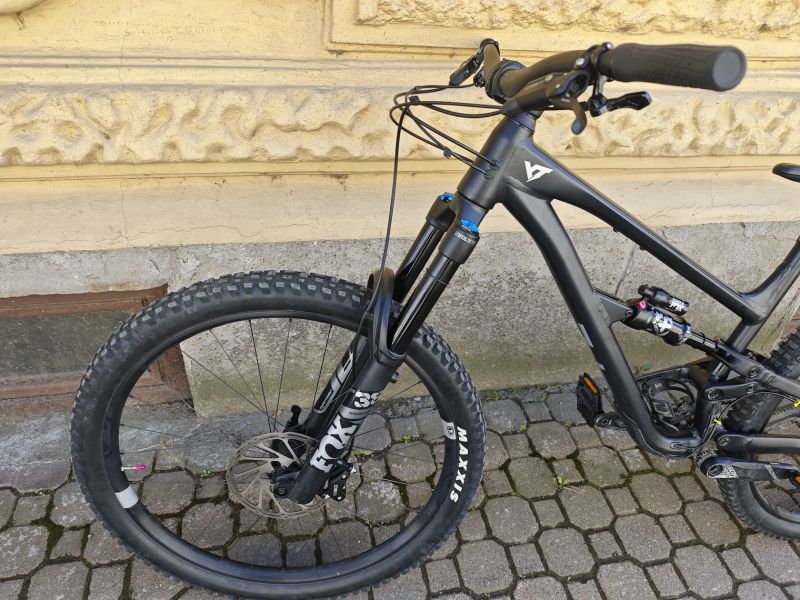 YT Industries Capra core 2 XL (od 183cm) 07 2023 koupeno