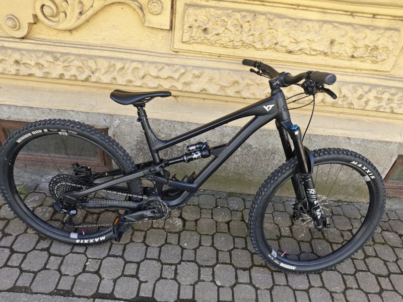 YT Industries Capra core 2 XL (od 183cm) 07 2023 koupeno