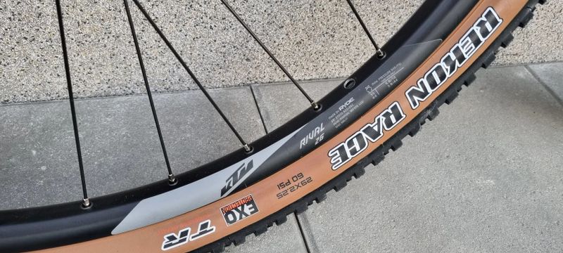 Zapletená kola z KTM Myroon