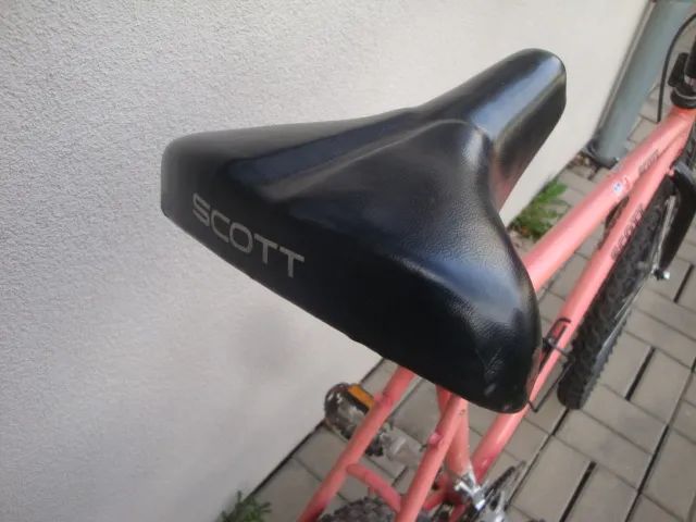 Skoro 40let staré horské kolo Scott Boulder