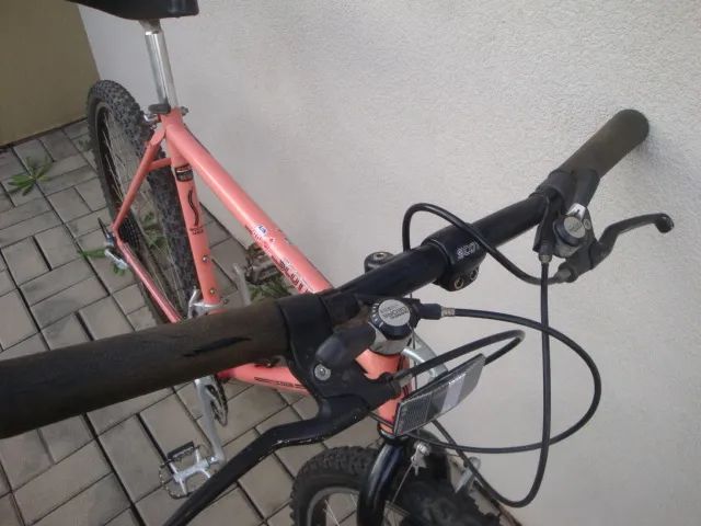 Skoro 40let staré horské kolo Scott Boulder